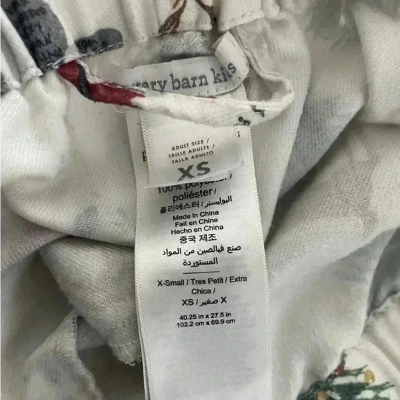 Pottery Barn Kids | Wmn's Santa
Pajamas Size XS - Picture 6 of 6